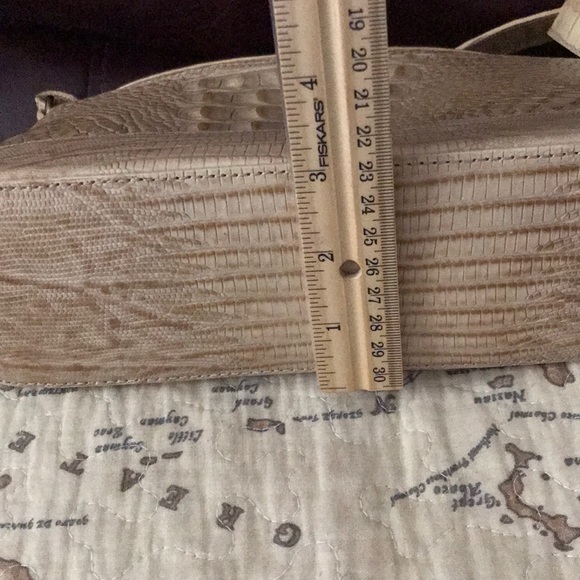 BRAHMIN CROSSBODY/SHOULDER BAG Item#7252 - Picture 12 of 14